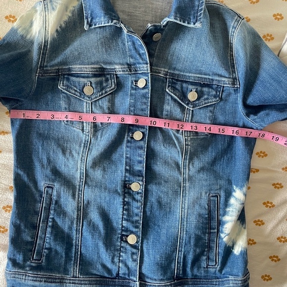 NWT Chico's Tie Dye Denim Jacket Chico's Size 0 Conv. Size 4 - Picture 12 of 15